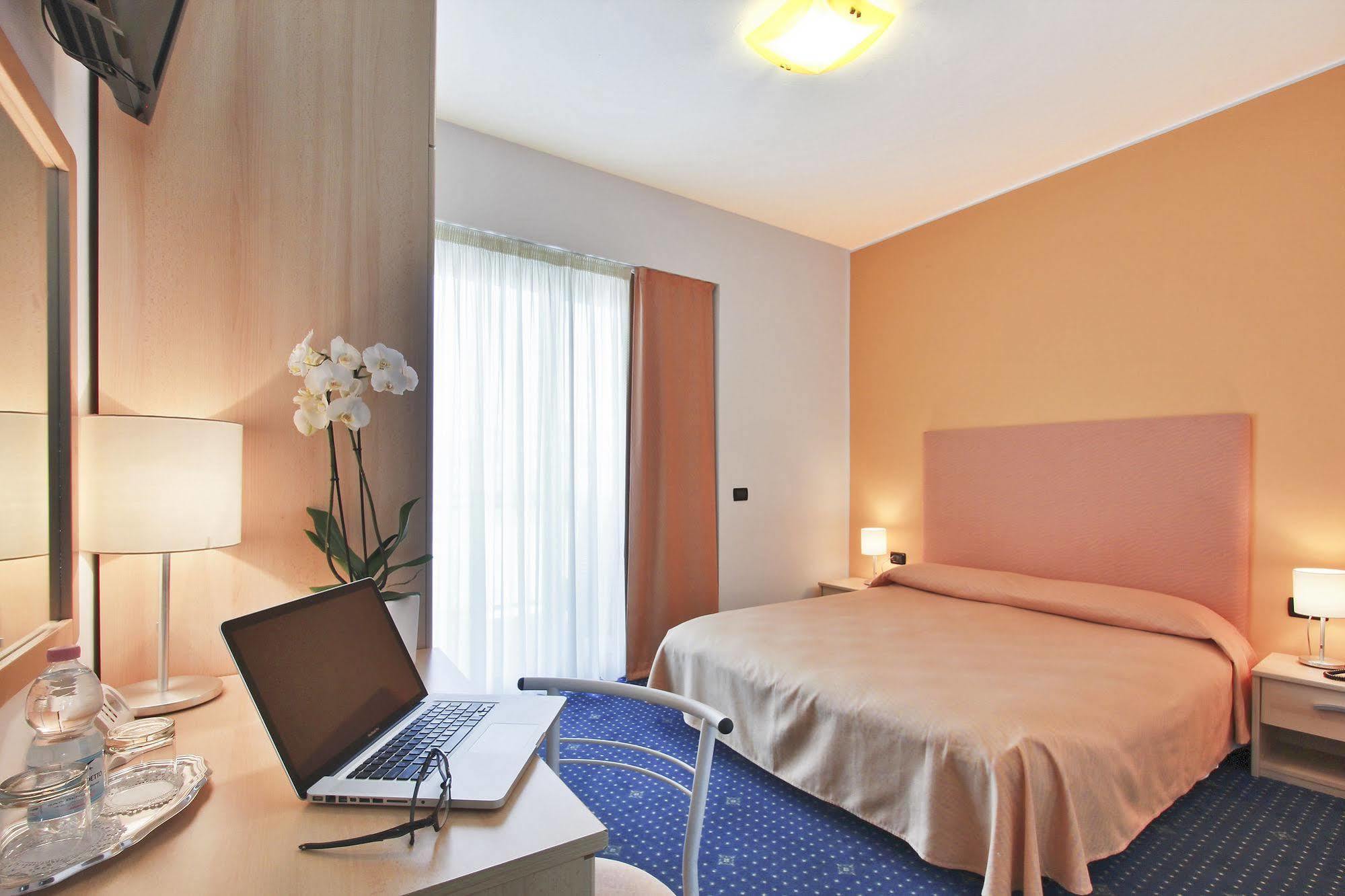 Bellini Relais (adults Only) Hotel 4*